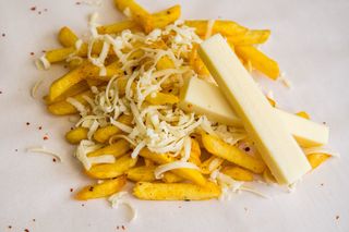 Cartofi prajiti cu mozzarella