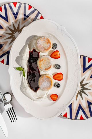 Сырники с ягодным джемом (200г)