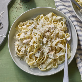 Tagliatelle Au Poulet Sauce Pesto