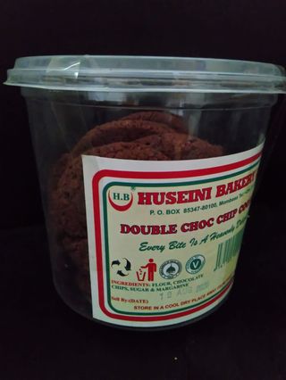 HB Double Choc Chip Cookies