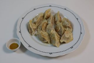 Knedle sa govedinom u tiganju 12 komada