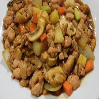 Pollo Con Almendras