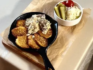 Пательня деруни з яловичими щічками (450g)