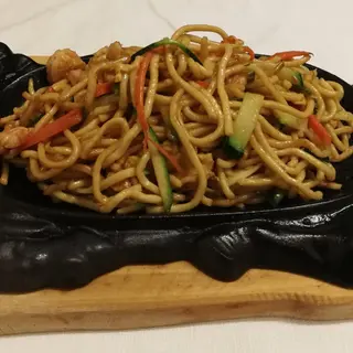 44 Pasta fresca con carne e verdure alla piastra