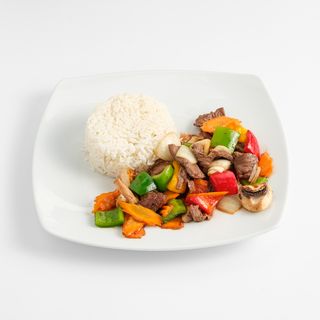 Stir fried beef with oyster sauce