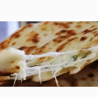 Naan con queso  (pan de queso)    pan  indu