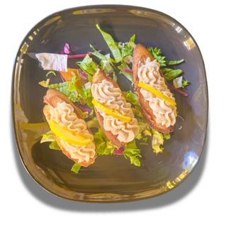 Bruschete cu icre de crap