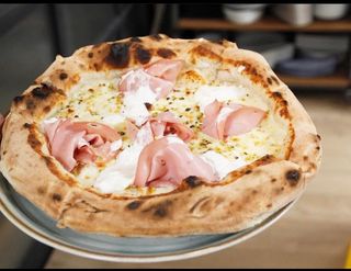 Pizza la mortazza (33 cm.)