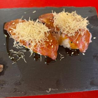 41a Nigiri De Atún Flameado (2 Pzs.)