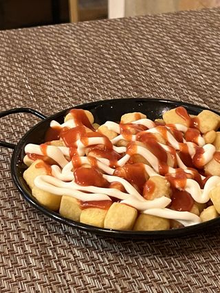 Ración De Patatas Bravas