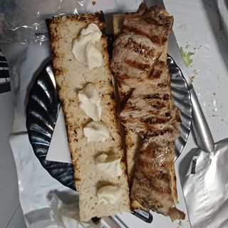 Bocadillo De Secreto De Cerdo Con Alioli (Grande)