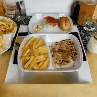 Meniu piept de pui copii + bautura gratis