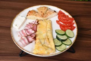 Omlet sa slaninicom