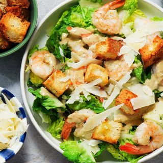 Ensalada César con Gambas