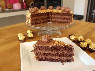 Ferrero Rocher torta cijela