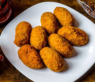 Croquetas variadas (12 uds.)