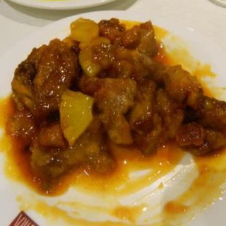 Pato con piña natural