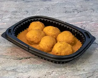 Albóndigas con Salsa de Almendras