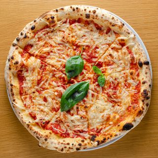 Пица Маргарита с веган моцарела