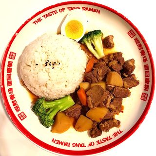 F1 Riso bianco con spezzatino di manzo 牛腩饭