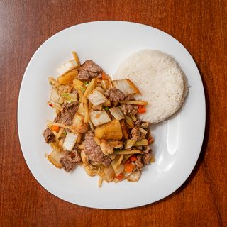 Wołowina z ananasem