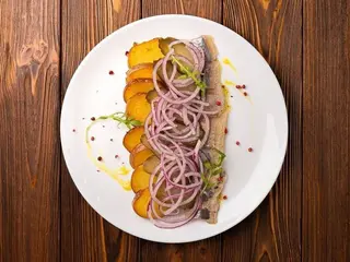 Оселедець з картоплею (200g)