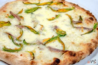 Bufala, zucchine e alici