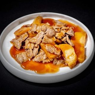 Manzo saltato con patate