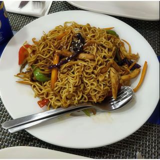 Yakisoba Con Pollo