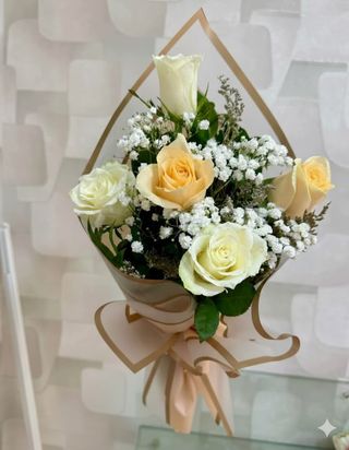 Bouqeut Blanc Avec Champagne