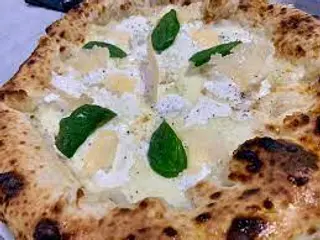 Pizza 4 formaggi