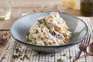 Pasta Con Pollo Y Champiñones