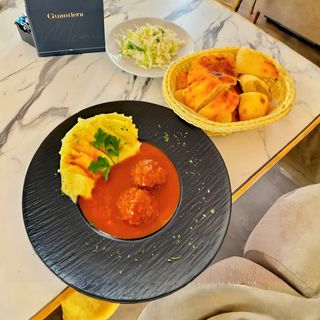 Ćufte u paradajz sosu