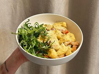 Книглі з лососем та песто