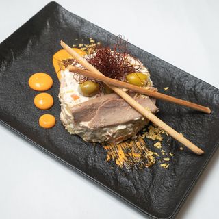Ensaladilla rusa Cruz Blanca con mahonesa de pimiento asado