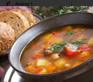 Ciorba taraneasca de porc