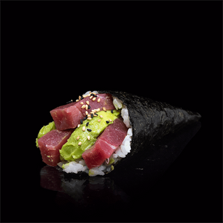 Temaki Atún (1 Ud.)