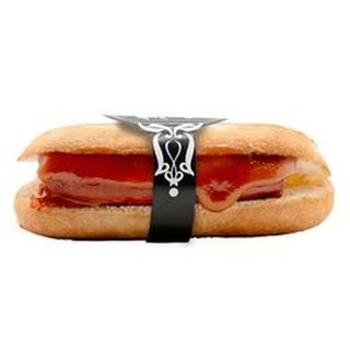 9. Linguiça e molho brava