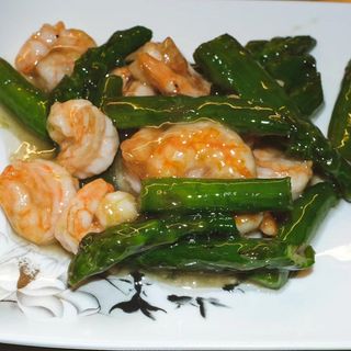Gamberetti con asparagi cinesi