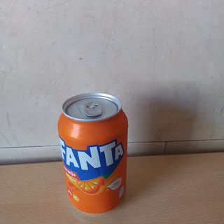 Fanta Naranja lata 330ml.