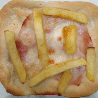 Pizzetta bianca mozzarella con patate e cotto