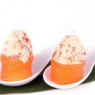 87 Gunkan phila tobiko 2p