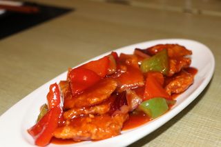 Carne de porco com agridoce e ananas natural 