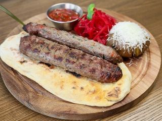 Люля-кебаб з баранини на вугіллі (200/50/50g)