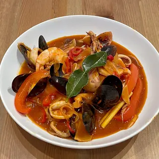 Fructe de mare in sos Padang (iute) –  Siput saos Padang