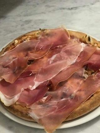 CRUDO E FUNGHI ROSSA