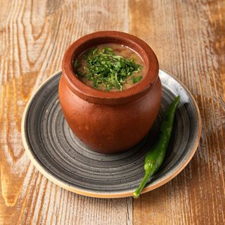 ლობიო ქოთანში რაჭული ლორით