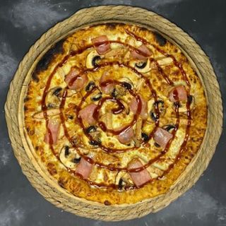 Pizza Barbacoa Cremosa (Mediana)