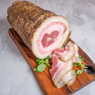 Pancetta stagionata arrotolata 200 g