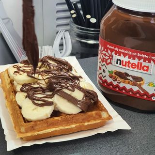 Gofr z Nutellą i bananem